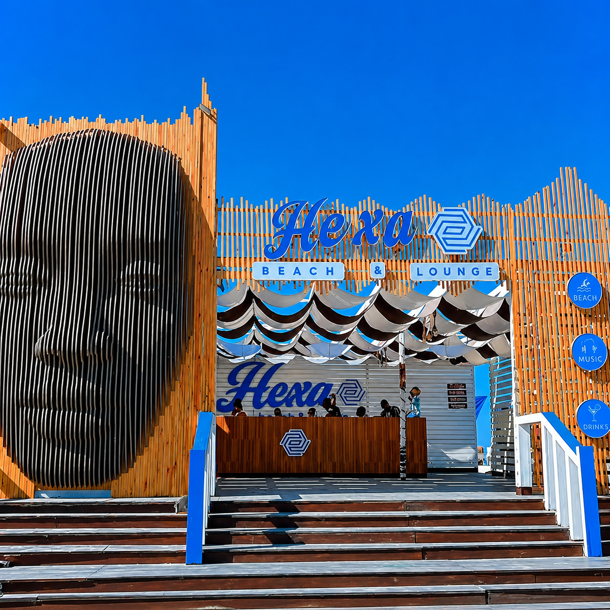 Hexa Beach & Lounge