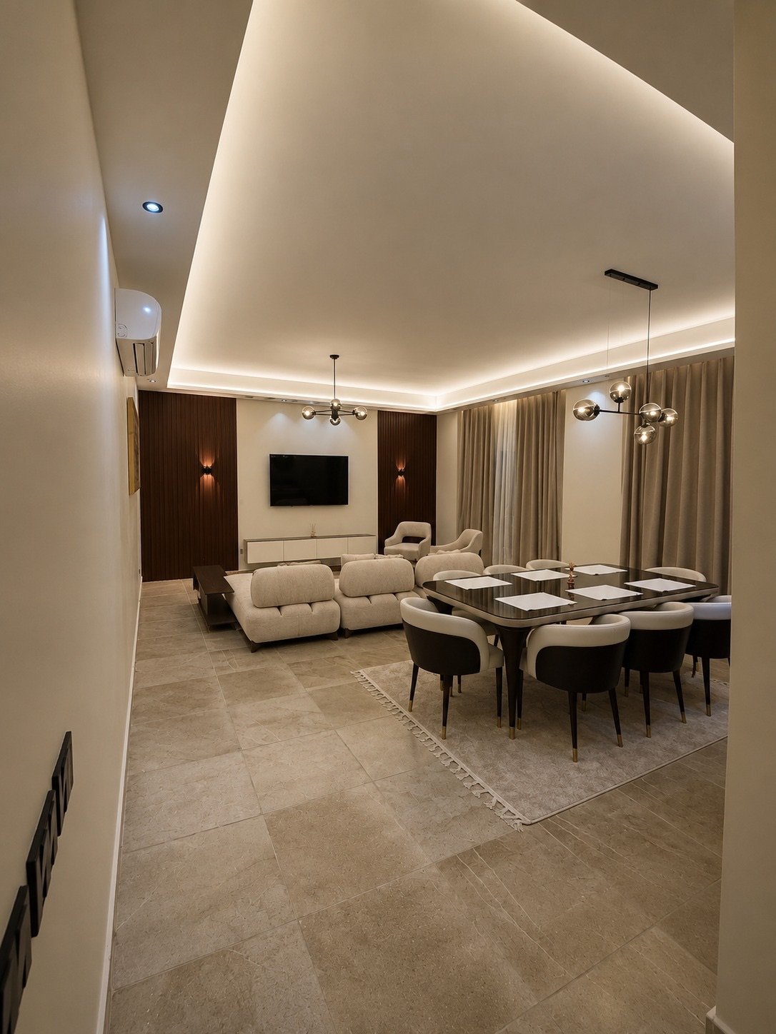Rock Vine Stays  Luxury 3BR Apartment
